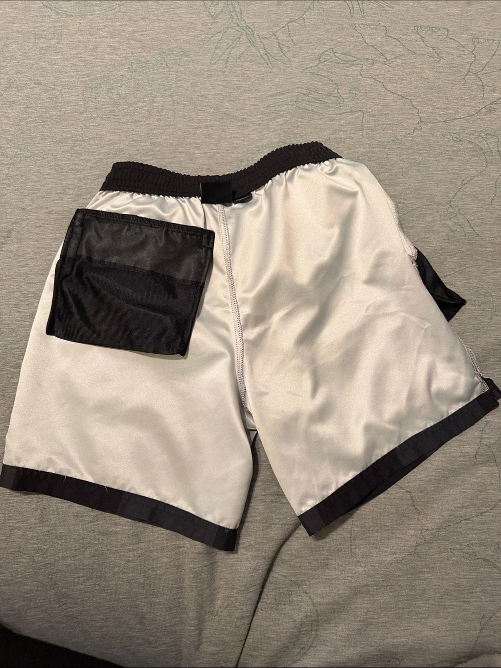 Vans Boys Black & Charcoal Check Swim/Board Shorts Size Large Relaxed Fit